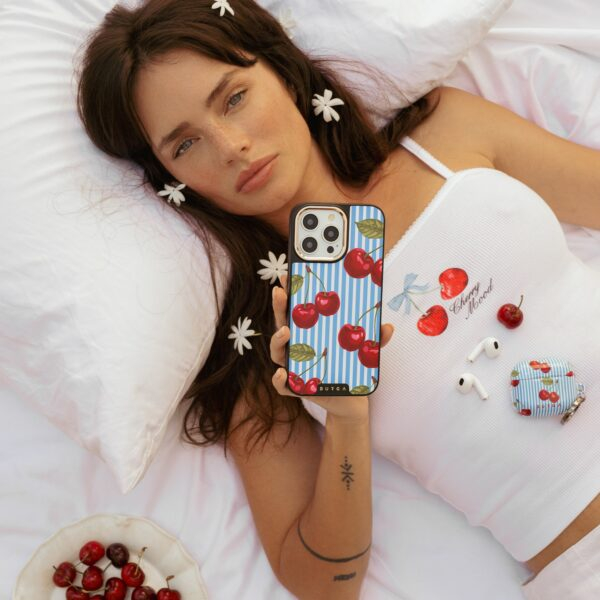 Sweet Moment - iPhone 15 Pro Max Case