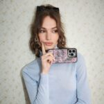 Vintage Glamour - iPhone 15 Case