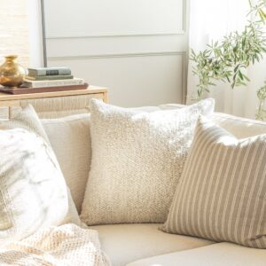 fenwick_parchment_22_pillow_tonic_living-beauty4